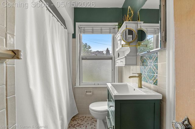 131 N Altadena Avenue, Royal Oak, MI 48067