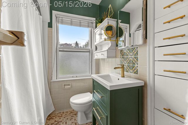 131 N Altadena Avenue, Royal Oak, MI 48067