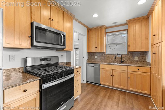 131 N Altadena Avenue, Royal Oak, MI 48067