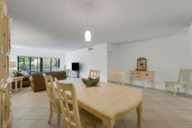 300 N Highway A1A 105J, Jupiter, FL 33477