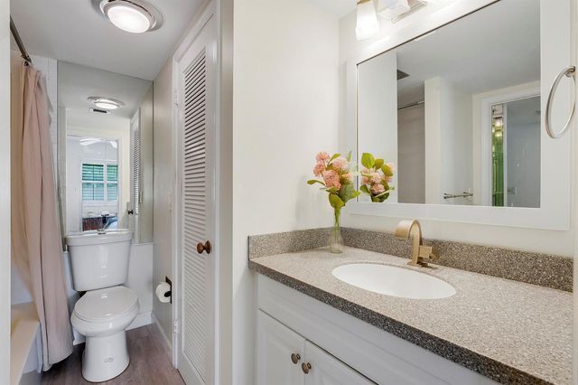 300 N Highway A1A 105J, Jupiter, FL 33477