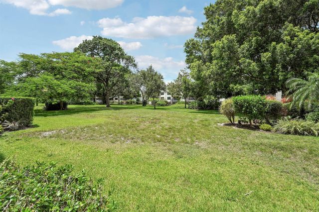 300 N Highway A1A 105J, Jupiter, FL 33477