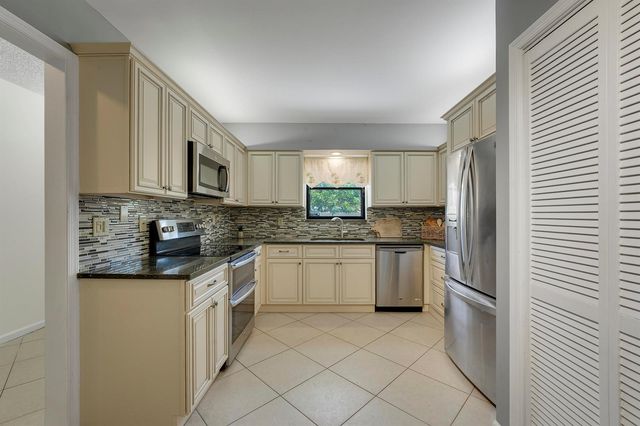 300 N Highway A1A 105J, Jupiter, FL 33477