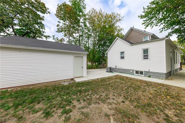 213 W 23rd Street, Lorain, OH 44052