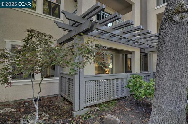 1840 Tice Creek Dr 2110, Walnut Creek, CA 94595