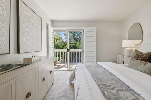 675 Sharon Park 307, Menlo Park, CA 94025
