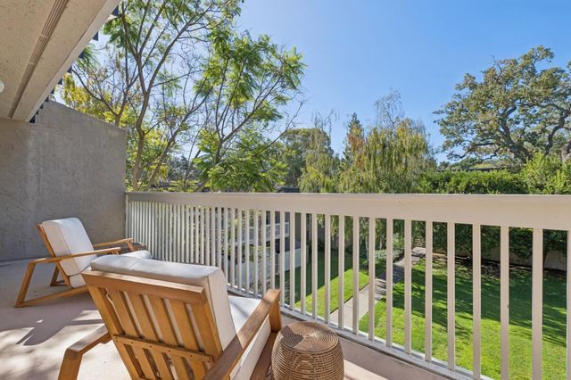 675 Sharon Park 307, Menlo Park, CA 94025