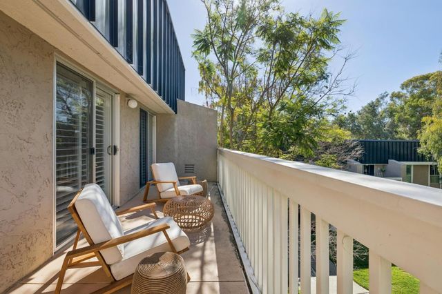 675 Sharon Park 307, Menlo Park, CA 94025
