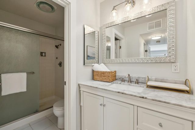 675 Sharon Park 307, Menlo Park, CA 94025
