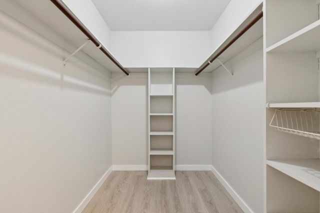 675 Sharon Park 307, Menlo Park, CA 94025