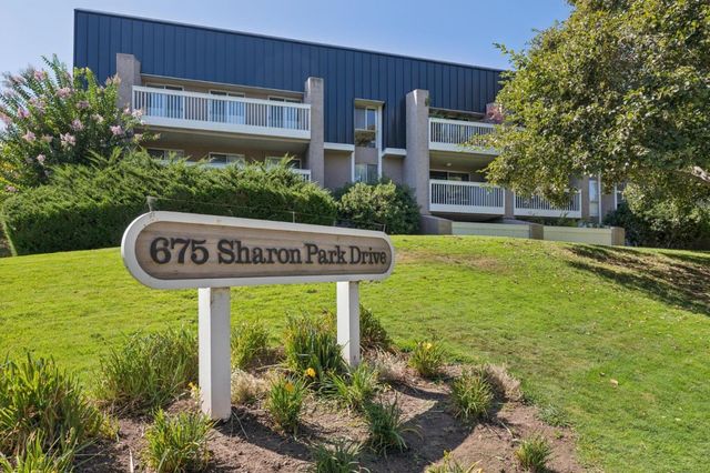 675 Sharon Park 307, Menlo Park, CA 94025