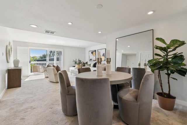 675 Sharon Park 307, Menlo Park, CA 94025