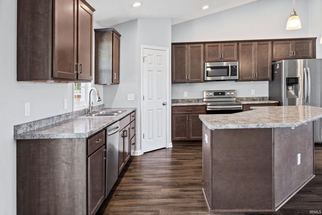136 Abbey Lane, Crawfordsville, IN 47933