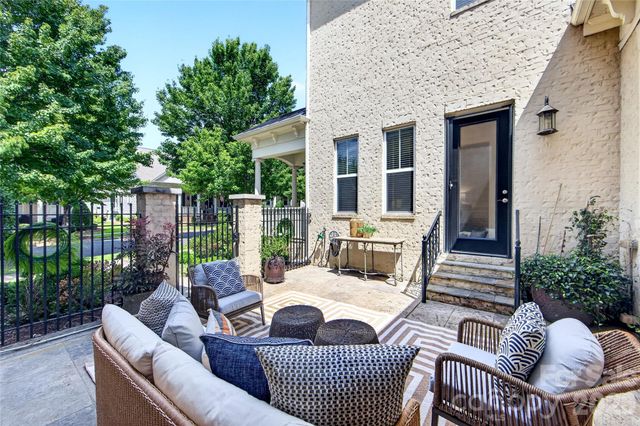 9517 Wheatfield Road, Charlotte, NC 28277