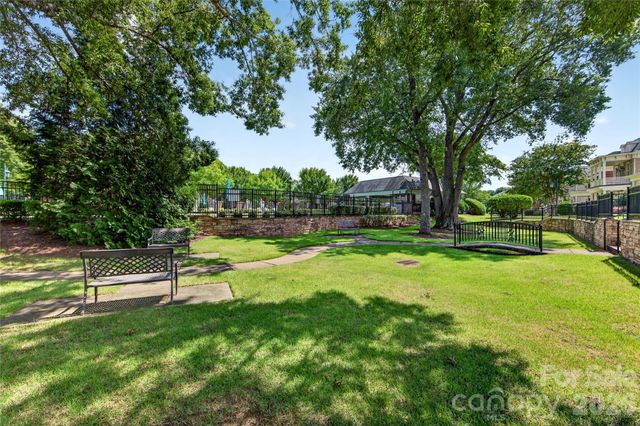 9517 Wheatfield Road, Charlotte, NC 28277