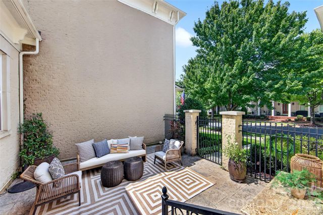 9517 Wheatfield Road, Charlotte, NC 28277