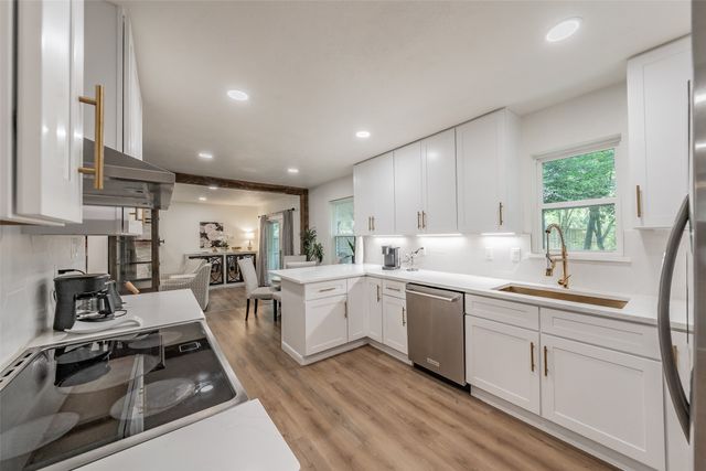506 S Cottonwood Drive, Richardson, TX 75080