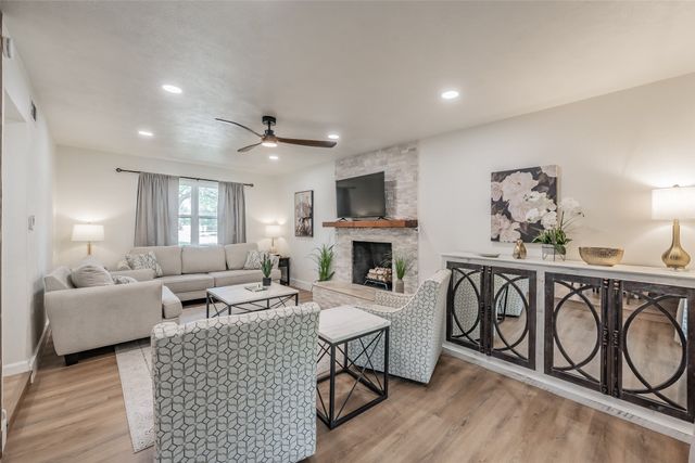 506 S Cottonwood Drive, Richardson, TX 75080