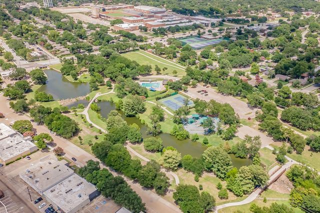 506 S Cottonwood Drive, Richardson, TX 75080