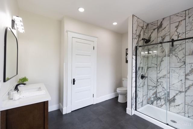 1537 Dixmont Avenue, Cincinnati, OH 45207