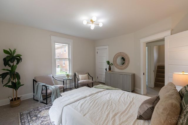 1537 Dixmont Avenue, Cincinnati, OH 45207