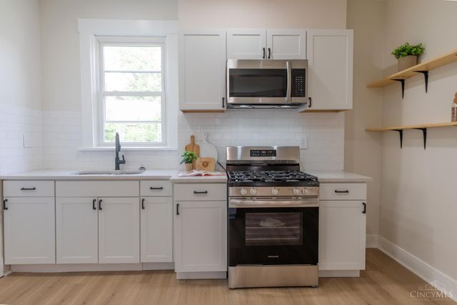 1537 Dixmont Avenue, Cincinnati, OH 45207