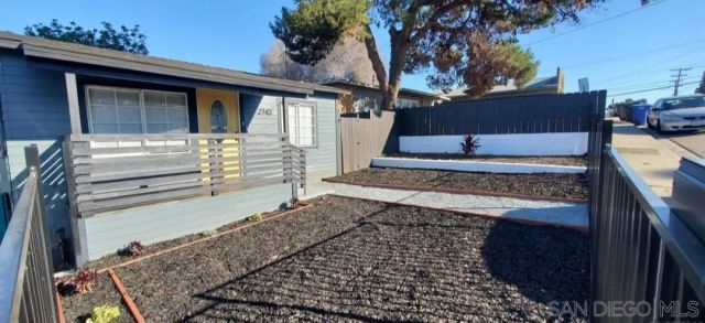 2743-2745 Ridgeway Dr., National City, CA 91950