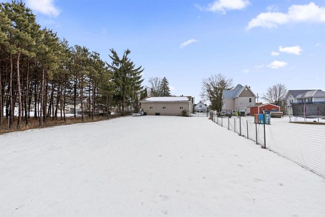 703 DEPOT STREET, Manawa, WI 54949