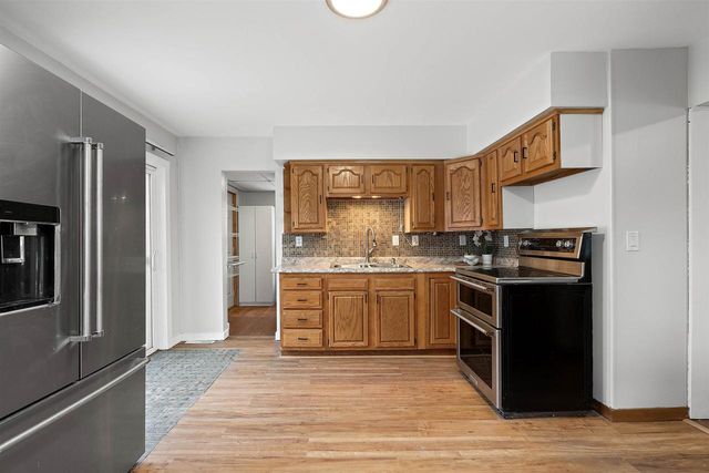 703 DEPOT STREET, Manawa, WI 54949