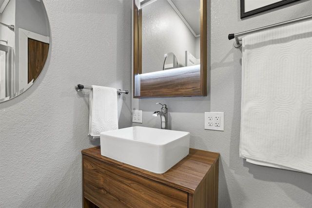 703 DEPOT STREET, Manawa, WI 54949