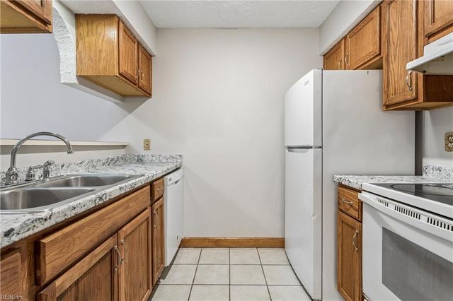 53 Treasure KY, Hampton, VA 23666