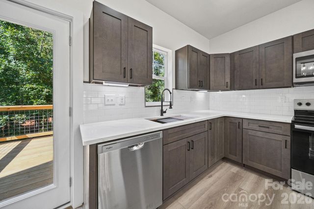 1074 Lyndsey Brook Court, Lincolnton, NC 28092