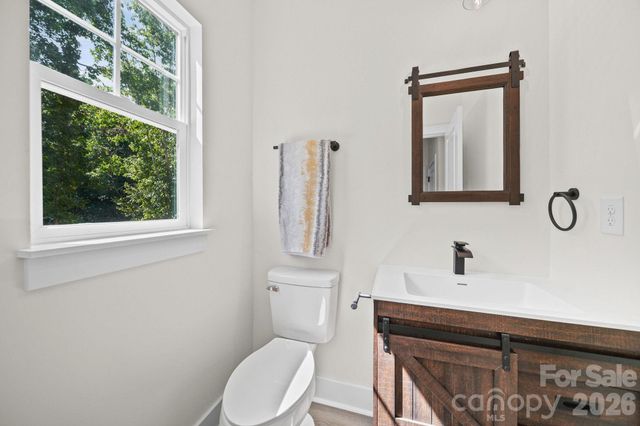 1074 Lyndsey Brook Court, Lincolnton, NC 28092