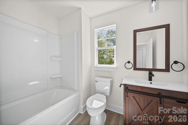 1074 Lyndsey Brook Court, Lincolnton, NC 28092