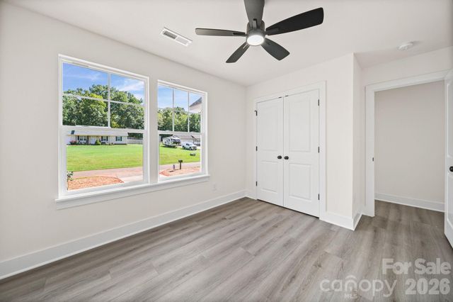 1074 Lyndsey Brook Court, Lincolnton, NC 28092