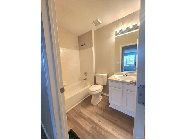 19913 E 59th Ave, Aurora, CO 80019