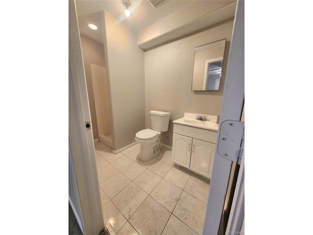 19913 E 59th Ave, Aurora, CO 80019