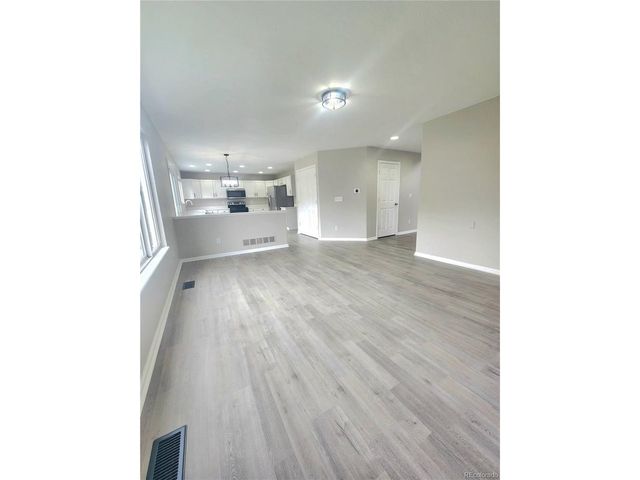 19913 E 59th Ave, Aurora, CO 80019