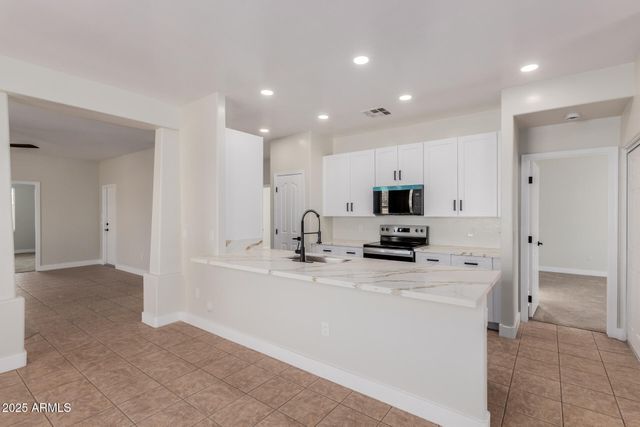 1802 S 121ST Drive, Avondale, AZ 85323