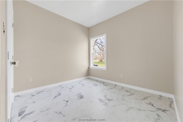 1309 West Washington Avenue, Navasota, TX 77868