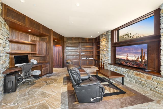 40803 N BRANGUS Road, Scottsdale, AZ 85262