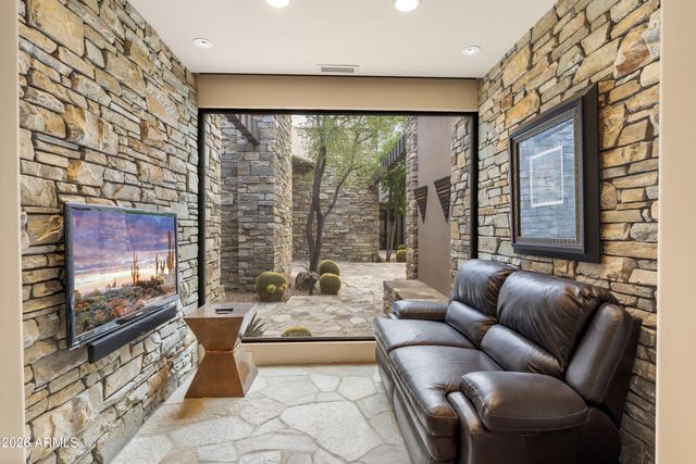 40803 N BRANGUS Road, Scottsdale, AZ 85262