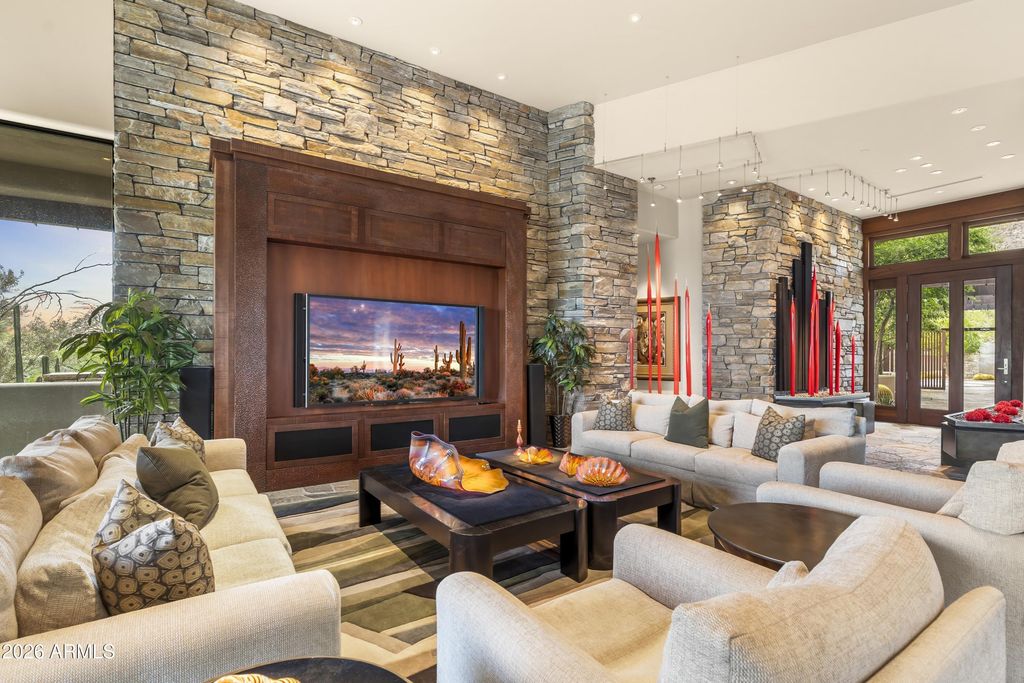 Image 15 of property listing at 40803 N BRANGUS Road, Scottsdale, AZ 85262