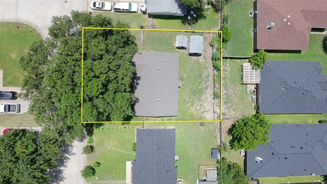 2461 Lisa Street, Grand Prairie, TX 75051