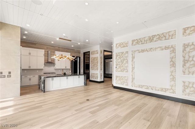 11041 Concord Valley Drive, Las Vegas, NV 89135