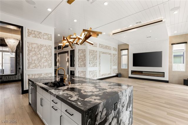 11041 Concord Valley Drive, Las Vegas, NV 89135