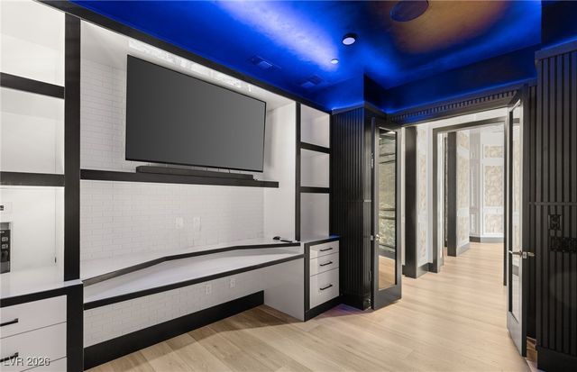 11041 Concord Valley Drive, Las Vegas, NV 89135