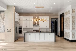 11041 Concord Valley Drive, Las Vegas, NV 89135