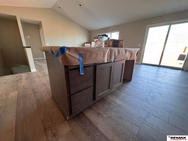 4306 Woodside Village Drive, Lincoln, NE 68528