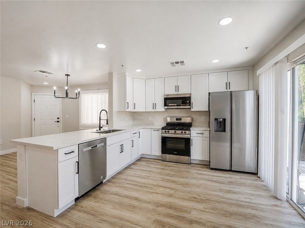 3137 Sunrise Cove Avenue, North Las Vegas, NV 89031 — photo 3